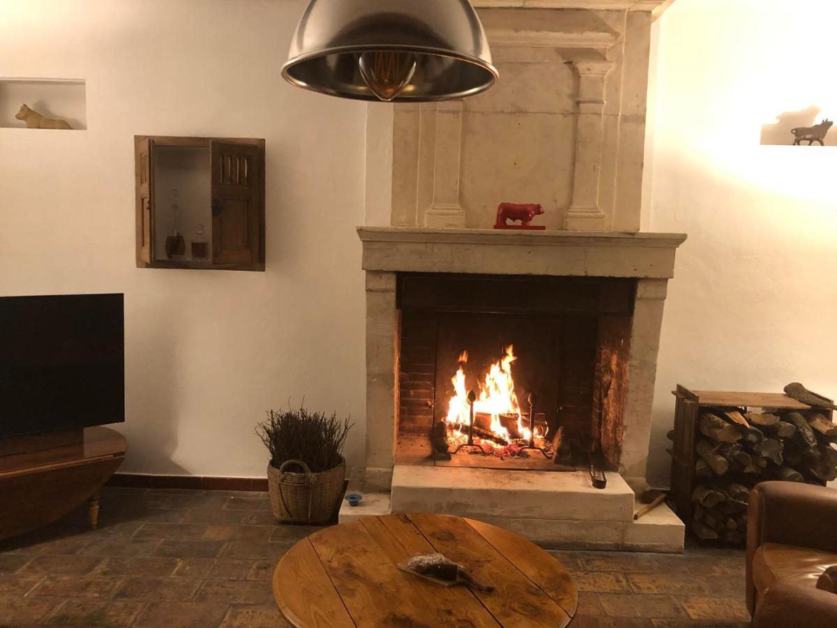 Le Mas De Trevouse Saint-Saturnin-lès-Avignon エクステリア 写真