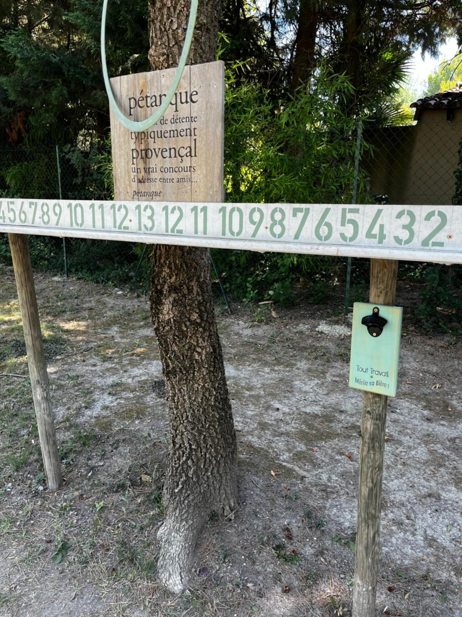 Le Mas De Trevouse Saint-Saturnin-lès-Avignon エクステリア 写真