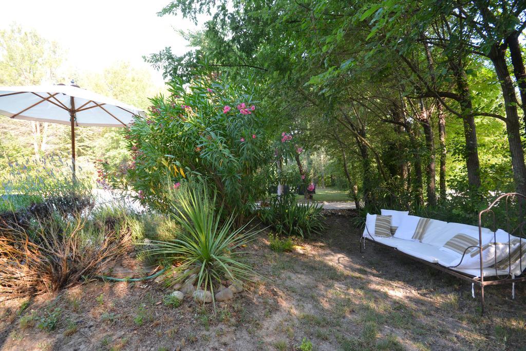 Le Mas De Trevouse Saint-Saturnin-lès-Avignon エクステリア 写真