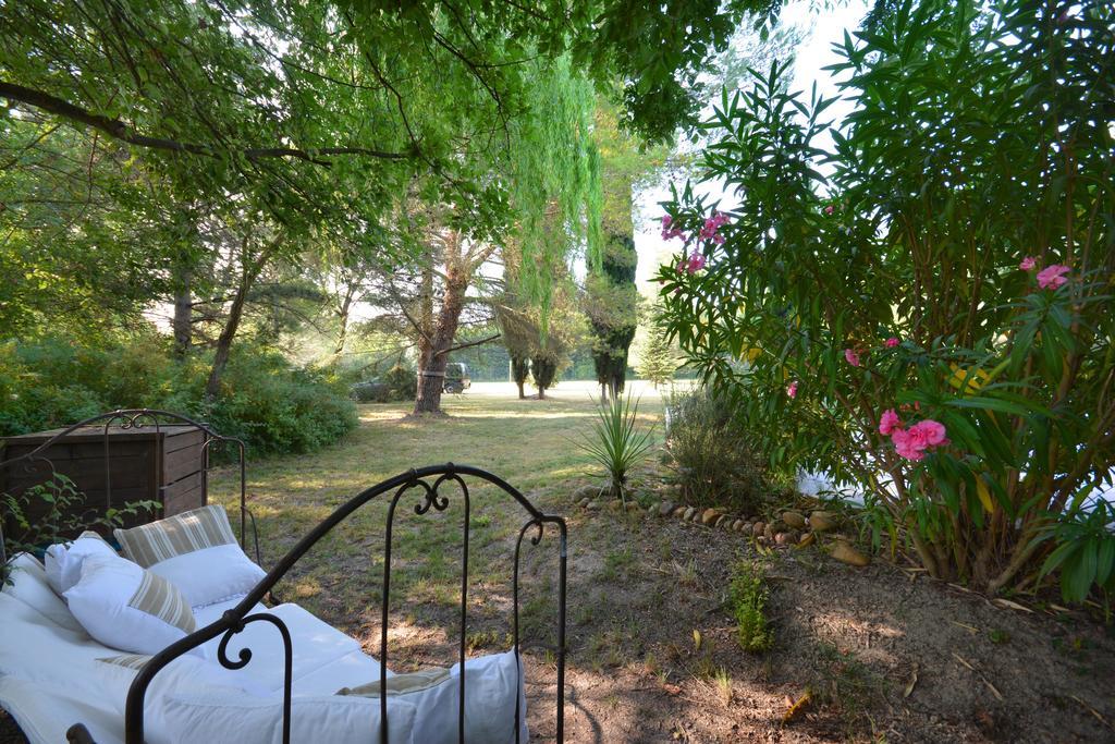 Le Mas De Trevouse Saint-Saturnin-lès-Avignon エクステリア 写真