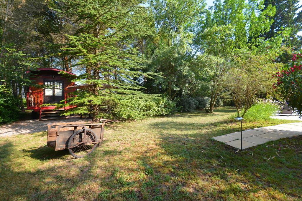 Le Mas De Trevouse Saint-Saturnin-lès-Avignon エクステリア 写真