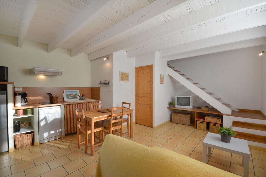 Le Mas De Trevouse Saint-Saturnin-lès-Avignon エクステリア 写真