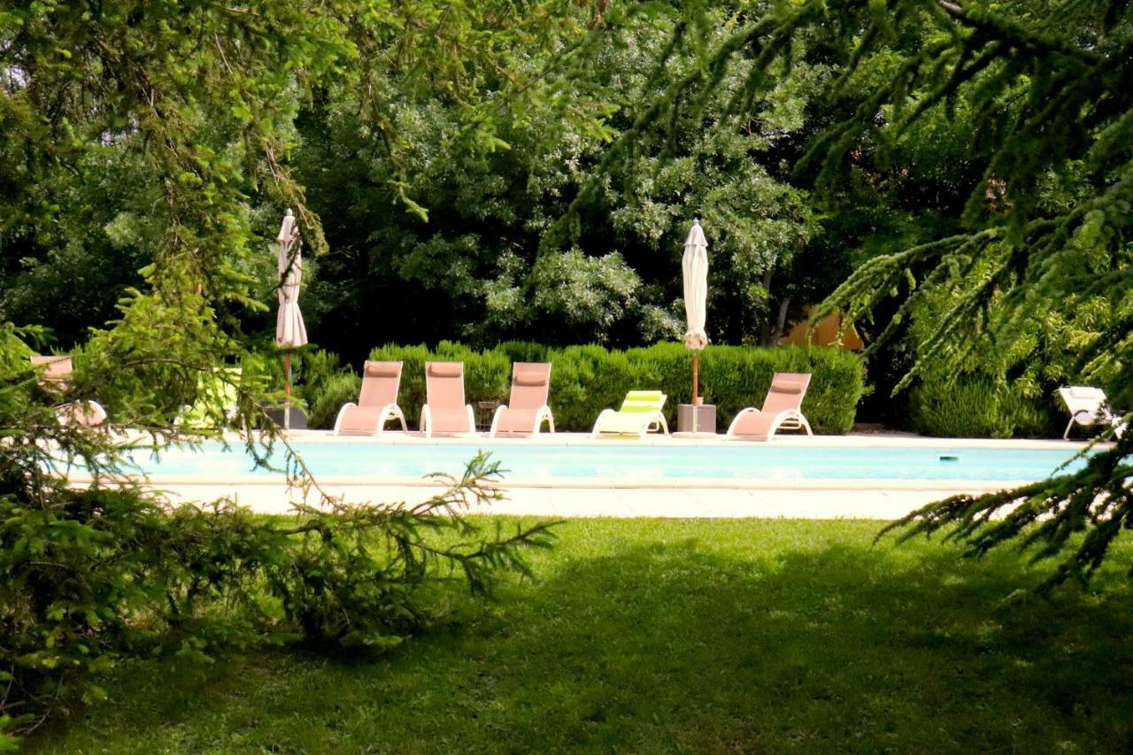 Le Mas De Trevouse Saint-Saturnin-lès-Avignon エクステリア 写真