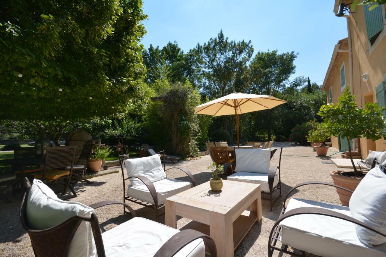 Le Mas De Trevouse Saint-Saturnin-lès-Avignon エクステリア 写真